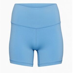 TnaLIFE™ Atmosphere Hi-Rise 5" Short
Blue
Size: 2XS